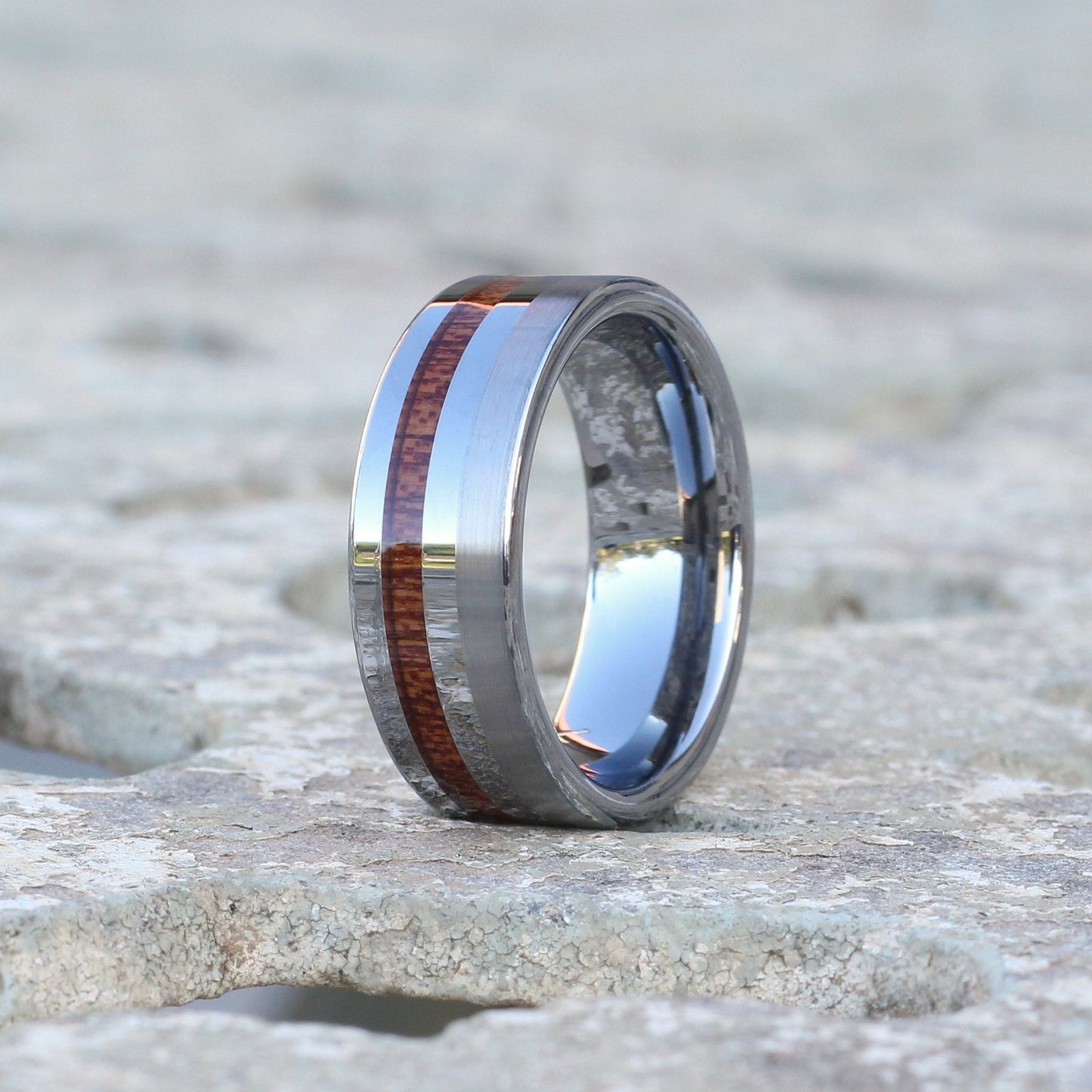 Colorado 8mm Tungsten Carbide Ring Silver Wood Stripe